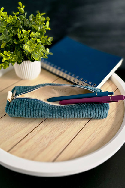 Handmade Stricknadeltasche in modernem Design – Teil der Niva Bags Kollektion