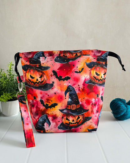 Projekttasche Pumpkin Witch – Kürbisgesichter mit Hexenhut & Fledermäusen