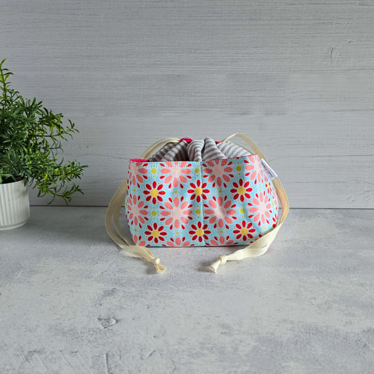 {{ Projekttasche Project bag for knitters Stricktasche Handarbeitstasche Strickprojekttasche knitting project bag}}