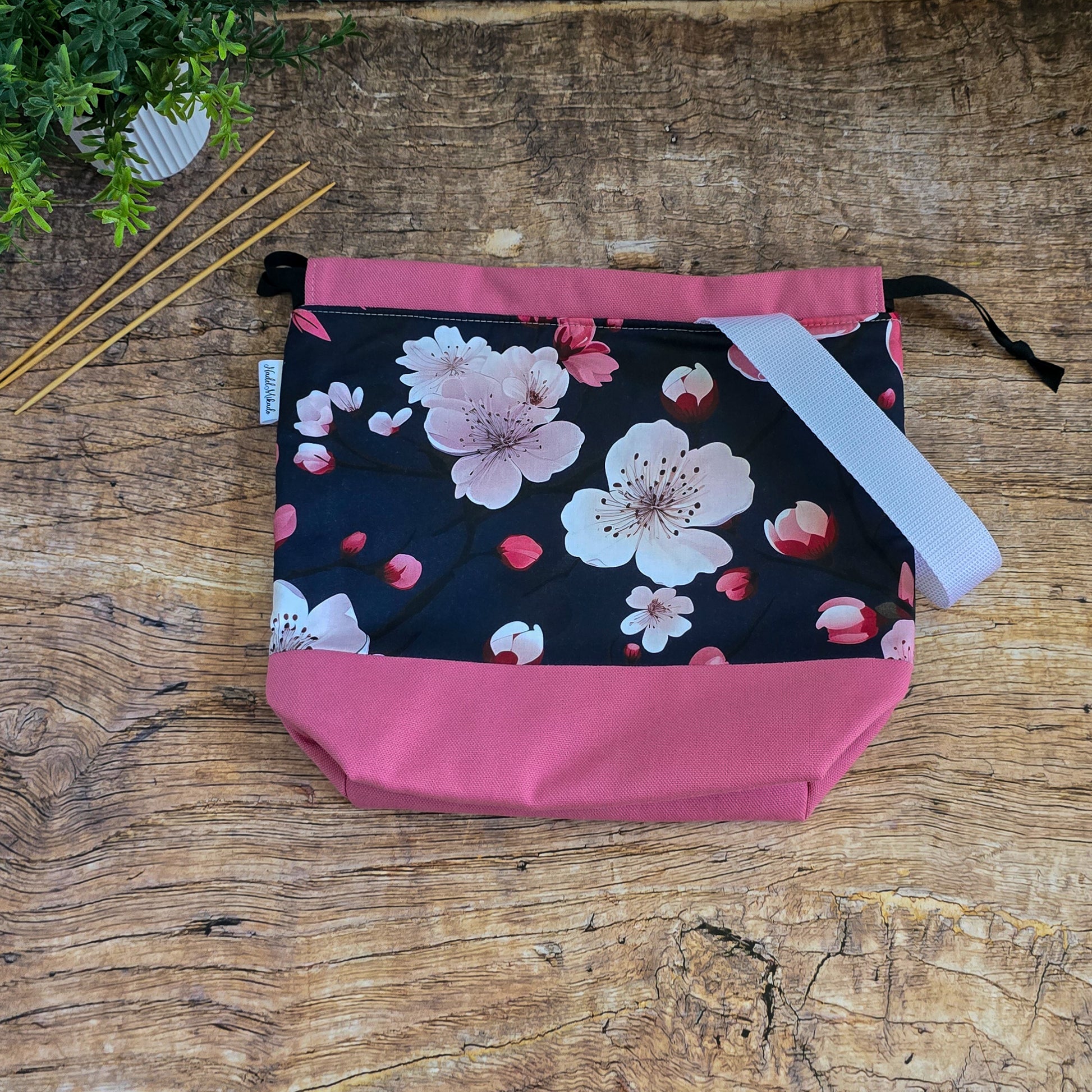 {{ Projekttasche Project bag for knitters Stricktasche Handarbeitstasche Strickprojekttasche knitting project bag}}