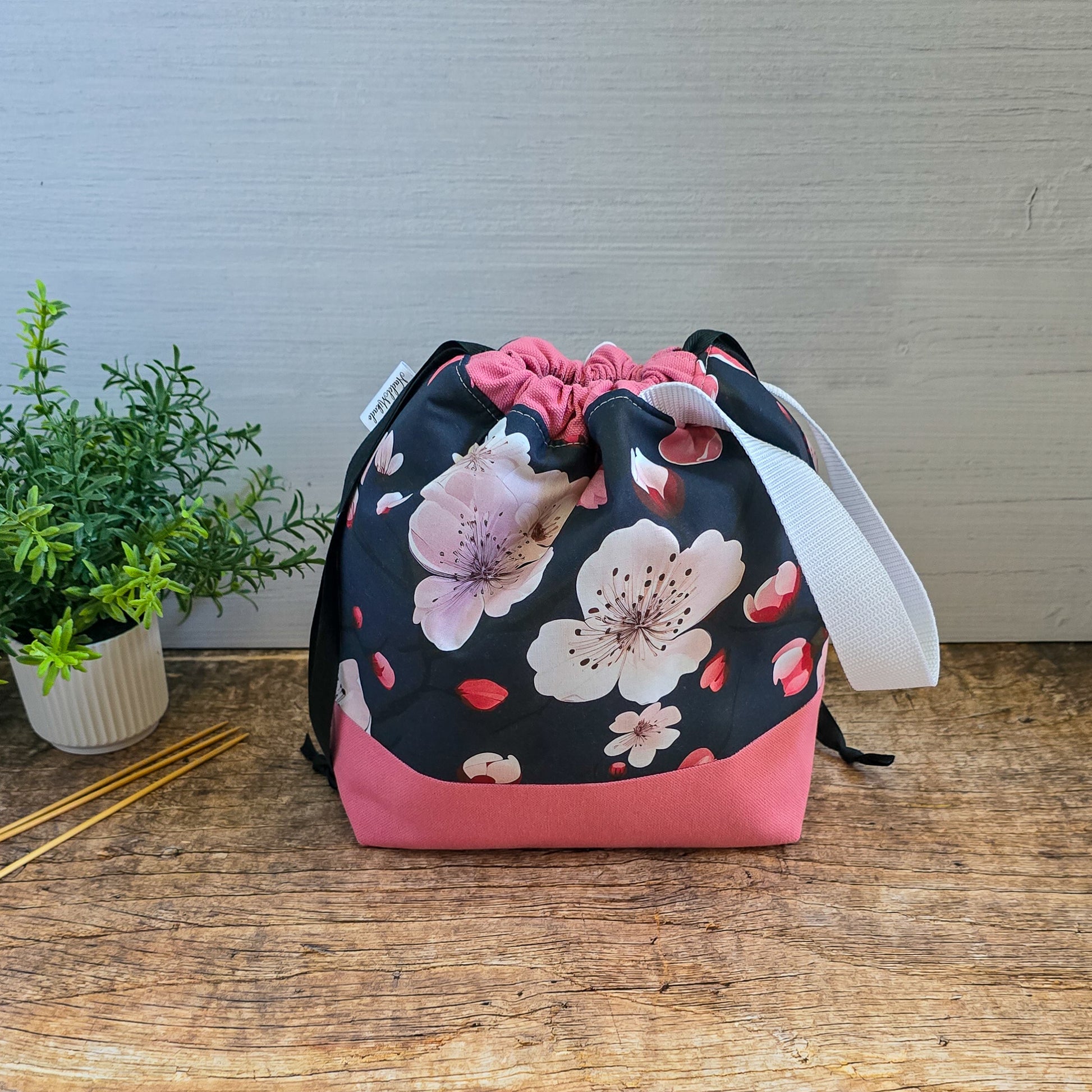 {{ Projekttasche Project bag for knitters Stricktasche Handarbeitstasche Strickprojekttasche knitting project bag}}