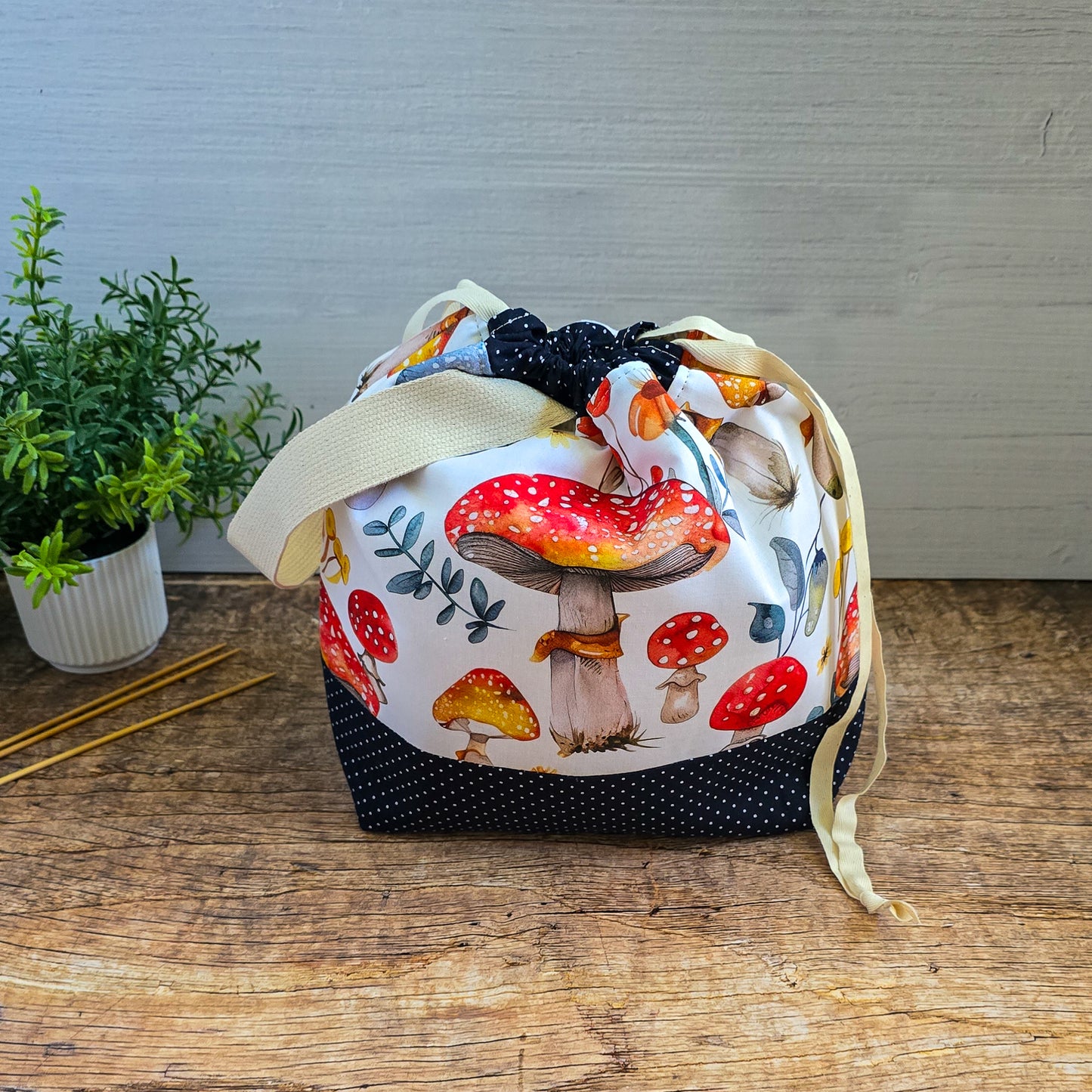 {{ Projekttasche Project bag for knitters Stricktasche Handarbeitstasche Strickprojekttasche knitting project bag}}