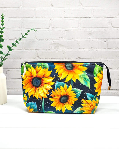 Knit’n Keep „Midnight Sunflowers" - handgenäht in Bayern von Nadelmikado - Projekttasche für Stricken