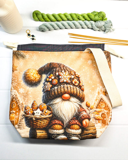 Projekttasche mit winterlichem Wichtel- und Lebkuchenmotiv. Handgenäht in Bayern von NadelMikado.