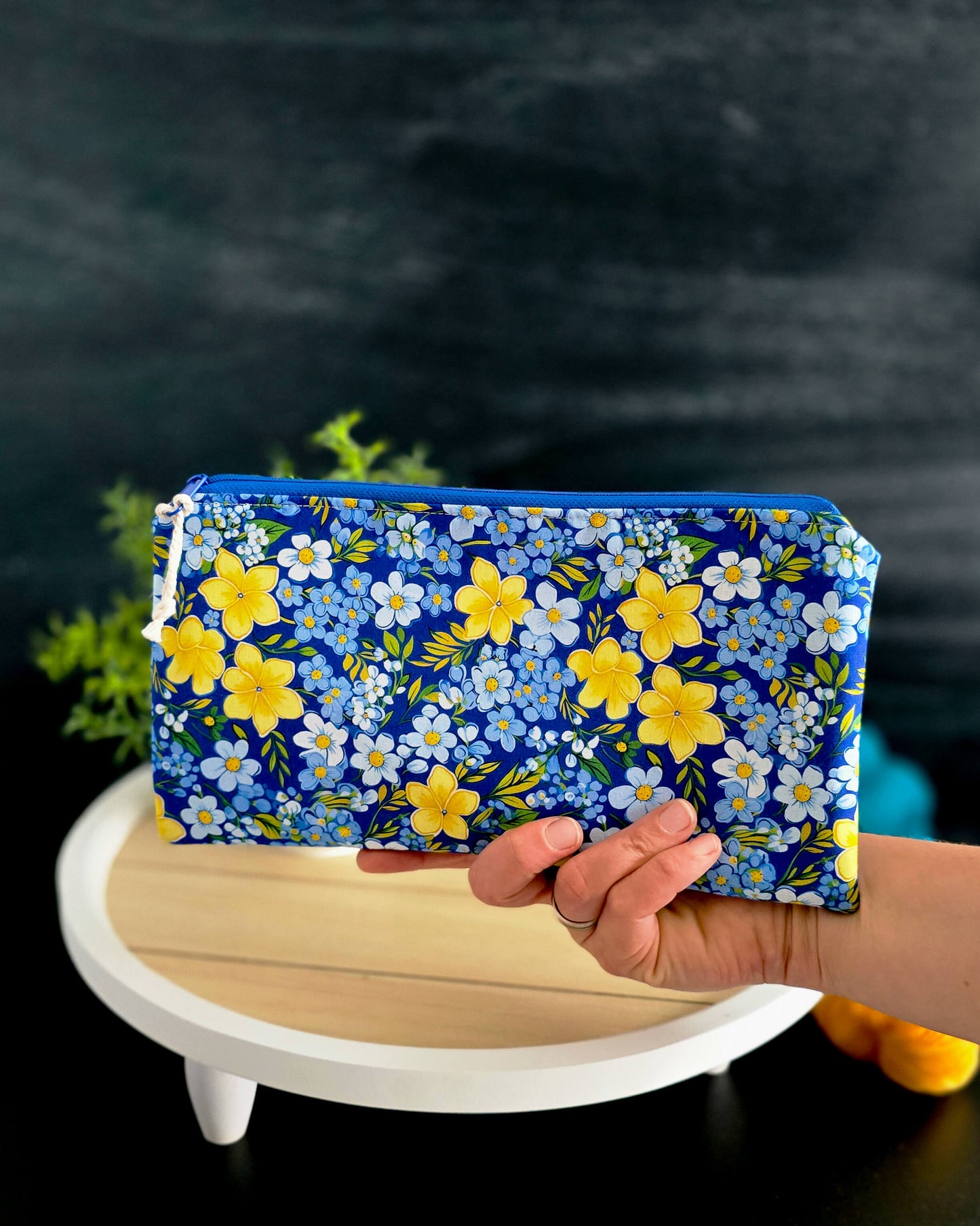 Zubehörtasche Blue Bloom aus Baumwolle mit Blumenmuster
