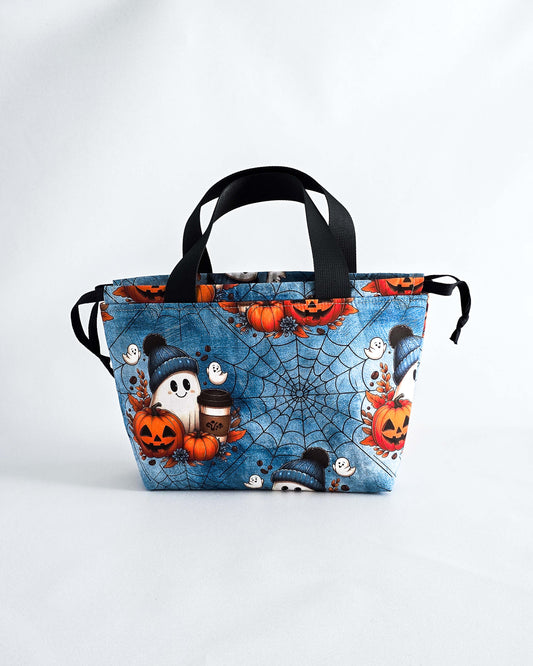 Alva Bag Ghost & Coffee, handgenähte Projekttasche mit Geistern, Kürbissen und Kaffeebechern, Nadelmikado - Bayern