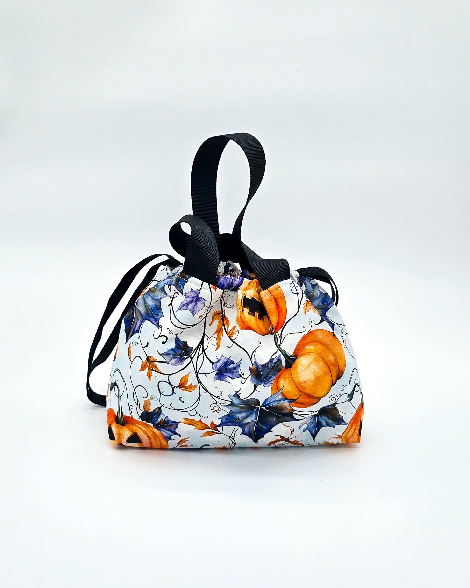 Projekttasche Alva Bag Moonlit Pumpkin – handgenäht in Bayern von Nadelmikado für Strickprojekte