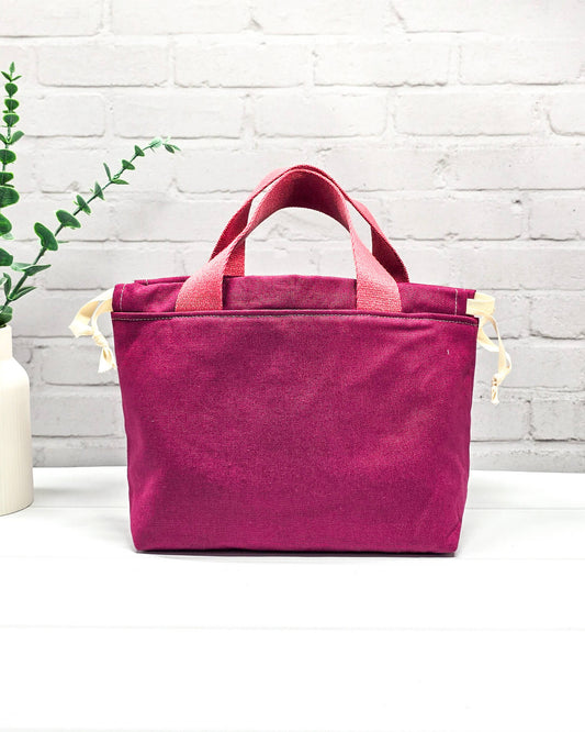 Projekttasche Alva S Canvas Beere - handgenäht in Bayern von Nadelmikado