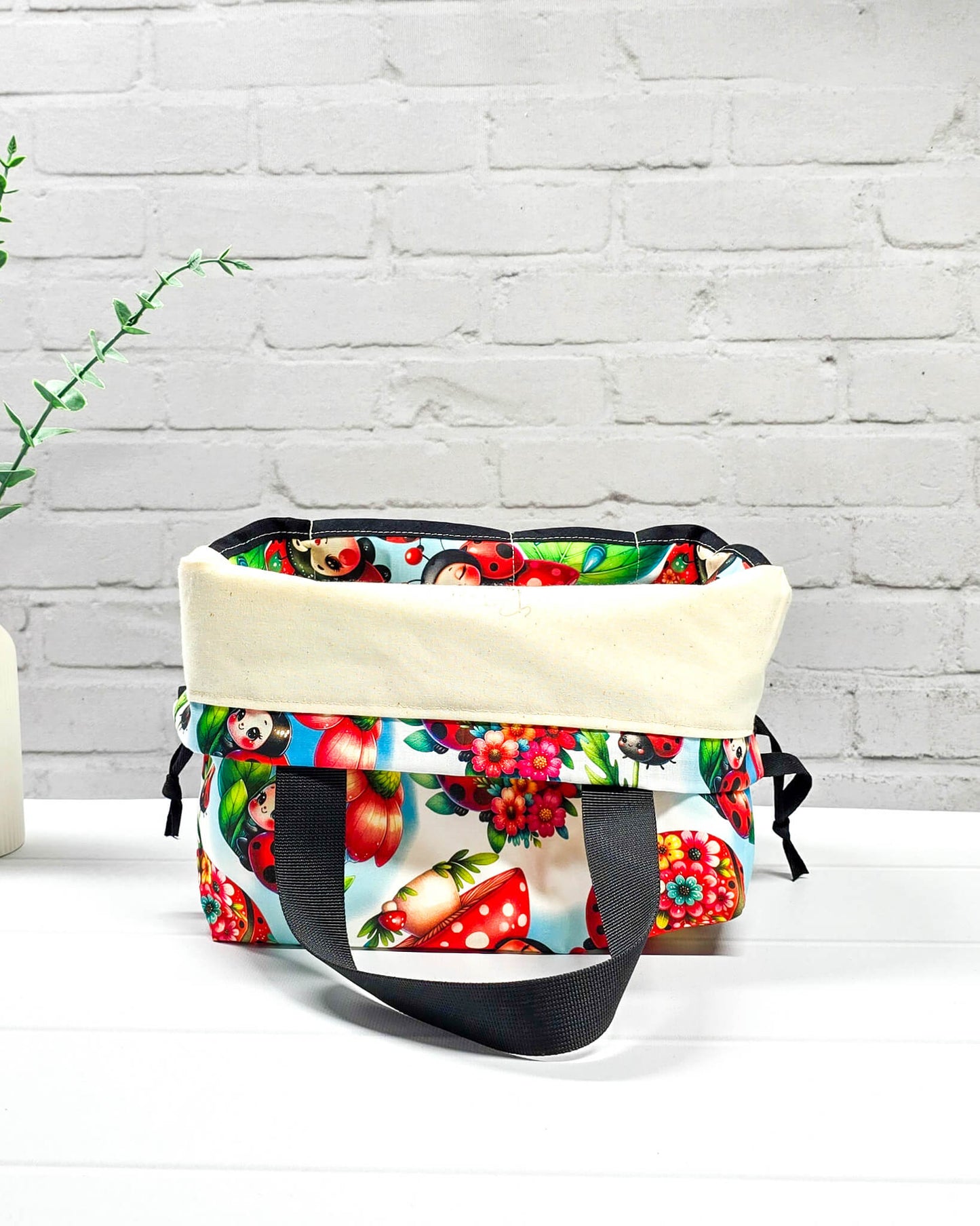 Alva M Projekttasche Marienkäfer Blumen Stricktasche Nadelmikado - handgenäht in Bayern