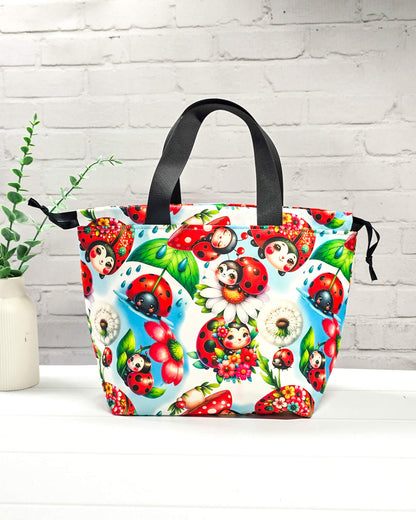 Alva M Projekttasche Marienkäfer Blumen Stricktasche Nadelmikado - handgenäht in Bayern