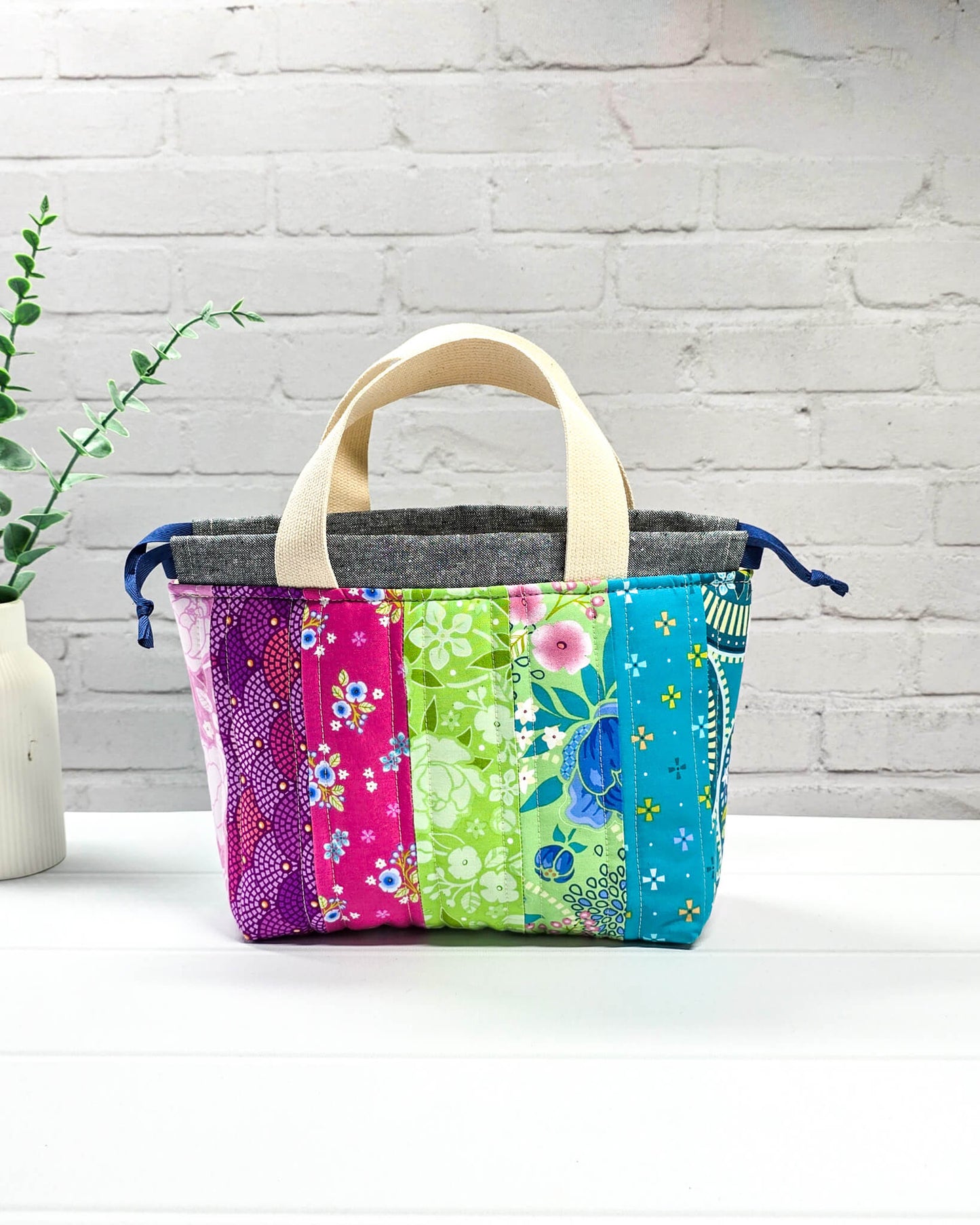 Alva S Projekttasche Patchwork Blumen Nadelmikado - handgenäht in Bayern 