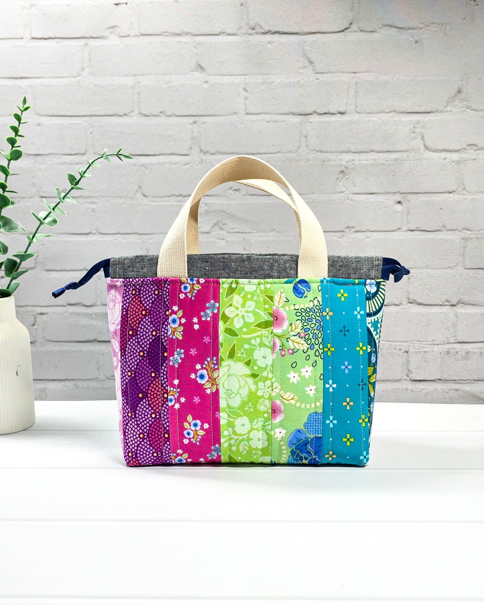 Alva S Projekttasche Patchwork Blumen Nadelmikado - handgenäht in Bayern 