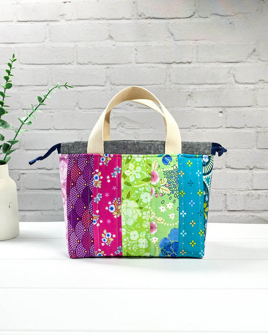 Alva S Projekttasche Patchwork Blumen Nadelmikado - handgenäht in Bayern 