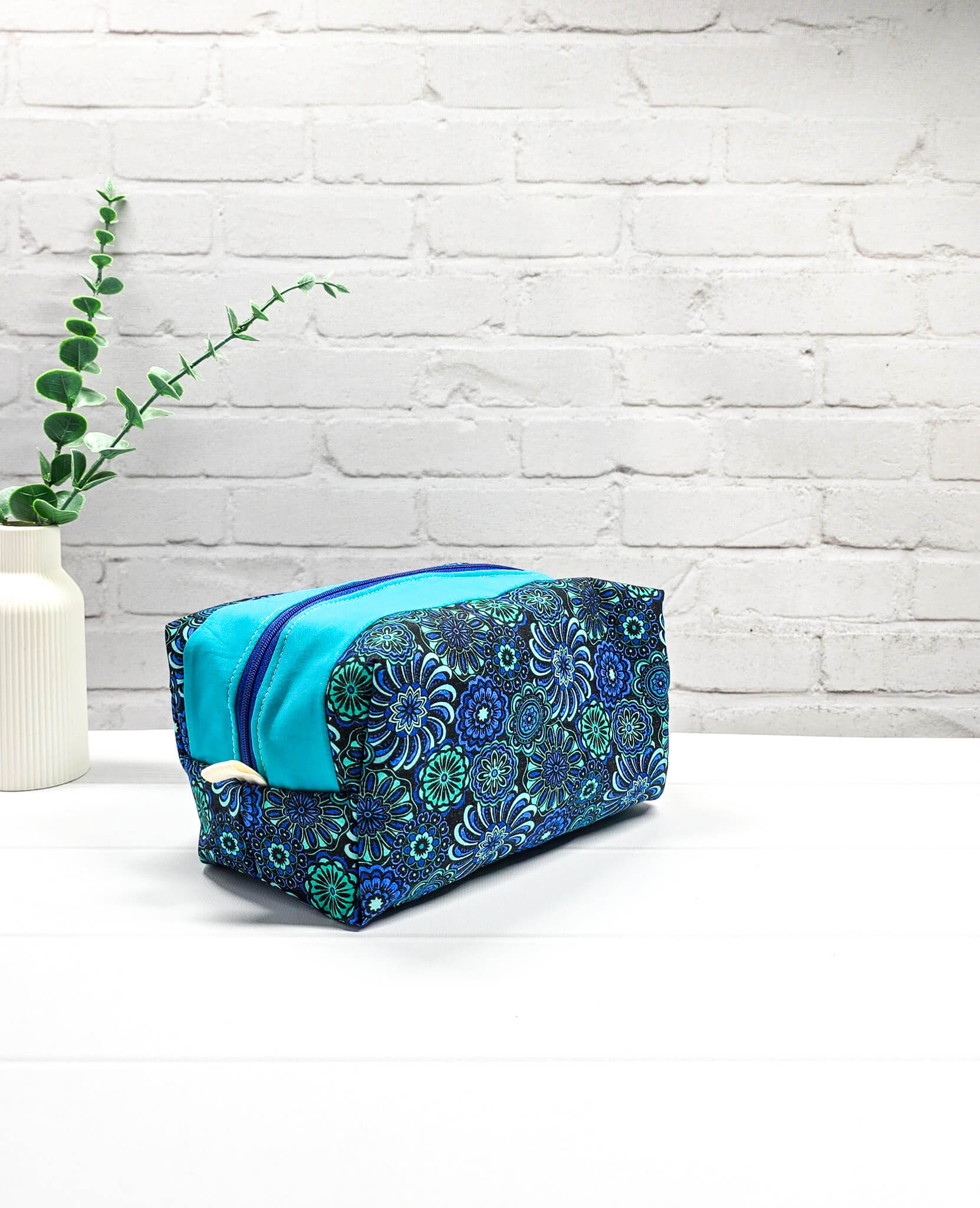 Fenja Projekttasche M Boxy Bag türkis floral handgenäht Bayern von Nadelmikado