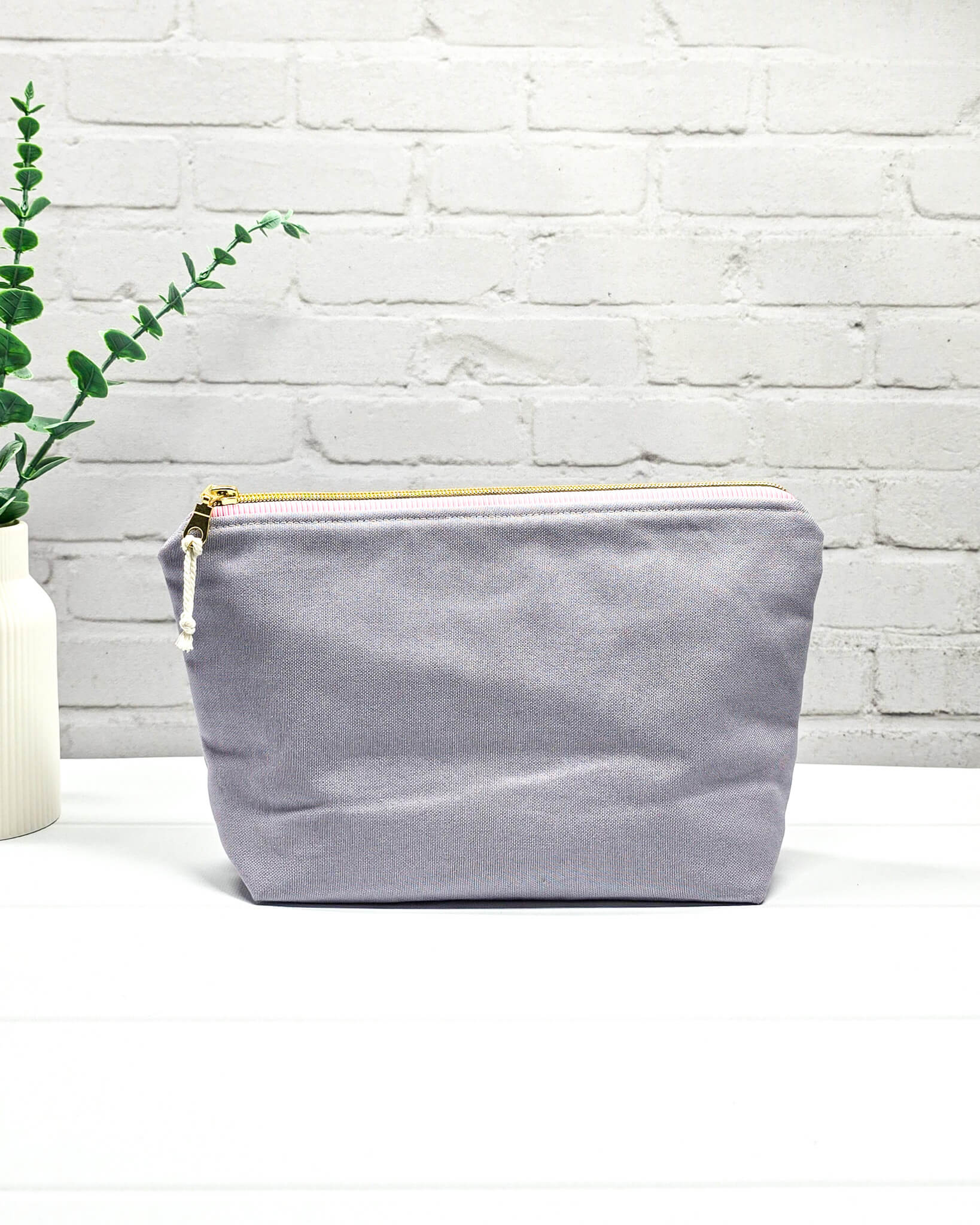 Isvind Bag Ash Canvas & Mint Tea Garden – handgenäht in Bayern von Nadelmikado