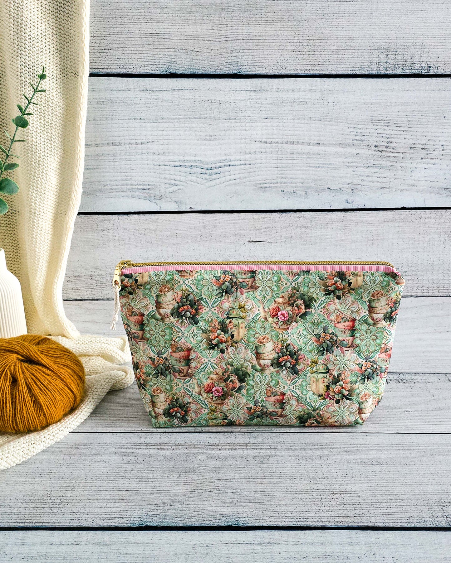 Isvind Bag Mint Tea Garden – Projekttasche handgenäht in Bayern von Nadelmikado