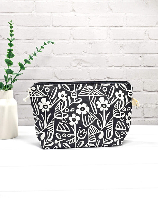 Isvind Bag Nordic Night Garden – Projekttasche im nordischen Design, handgenäht in Bayern von Nadelmikado