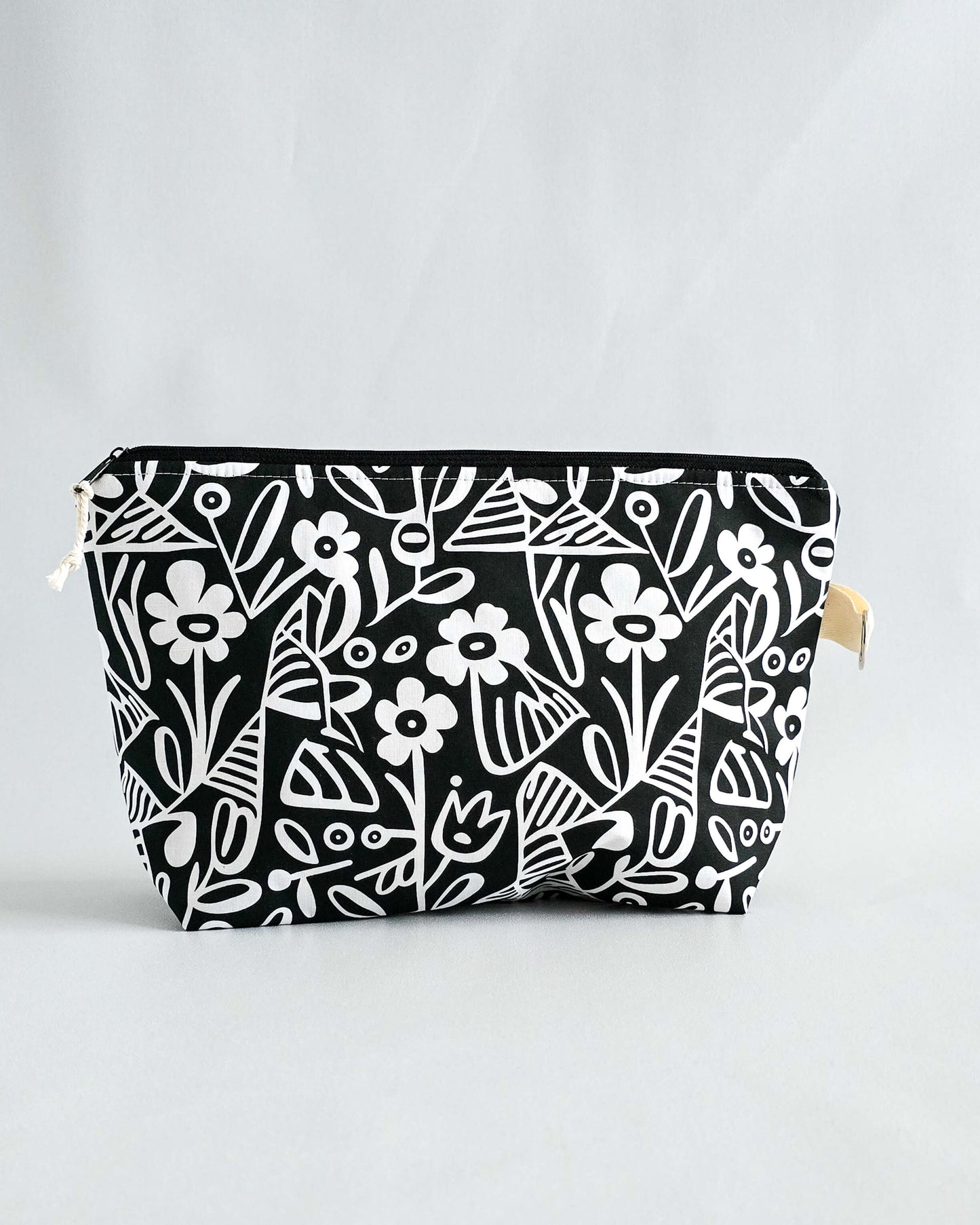 Isvind Bag Nordic Night Garden – Projekttasche im nordischen Design, handgenäht in Bayern von Nadelmikado