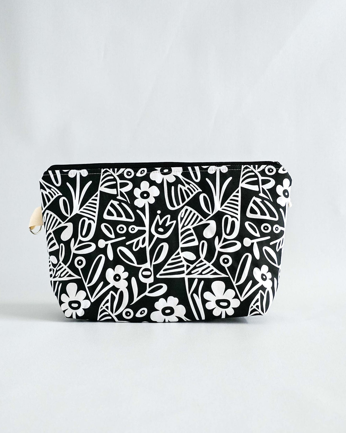 Isvind Bag Nordic Night Garden – Projekttasche im nordischen Design, handgenäht in Bayern von Nadelmikado