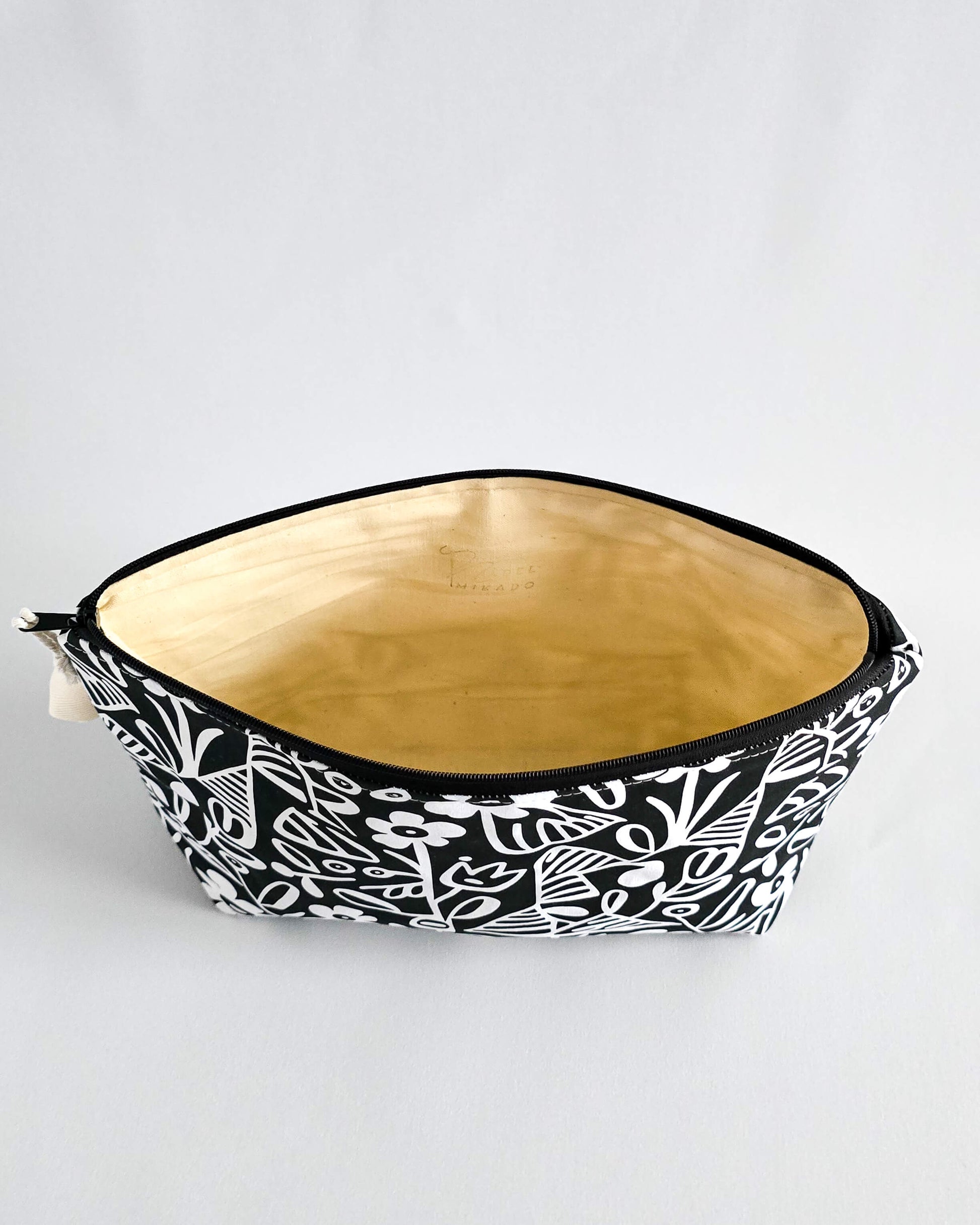 Isvind Bag Nordic Night Garden – Projekttasche im nordischen Design, handgenäht in Bayern von Nadelmikado