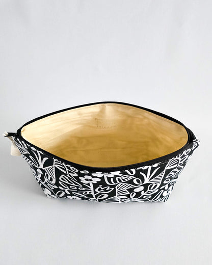 Isvind Bag Nordic Night Garden – Projekttasche im nordischen Design, handgenäht in Bayern von Nadelmikado