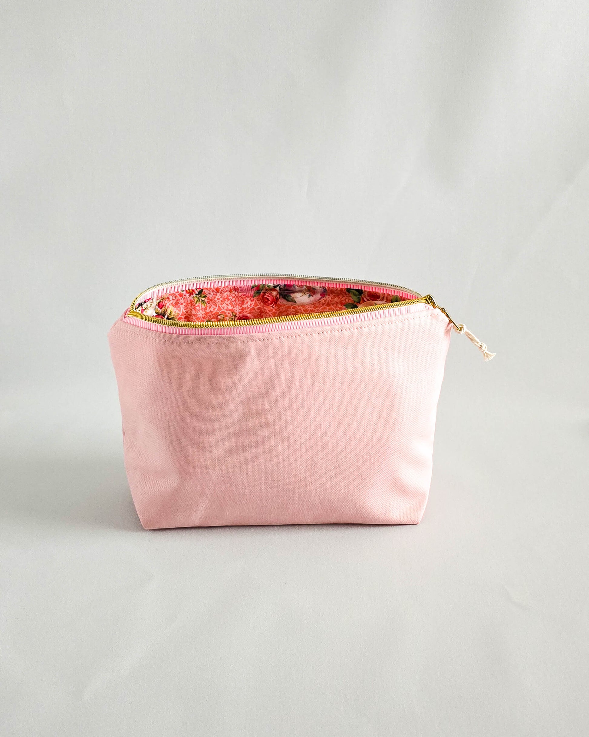 Isvind Bag Vintage Tea Roses – rosa Canvas Projekttasche Nadelmikado - handmade in Bayern