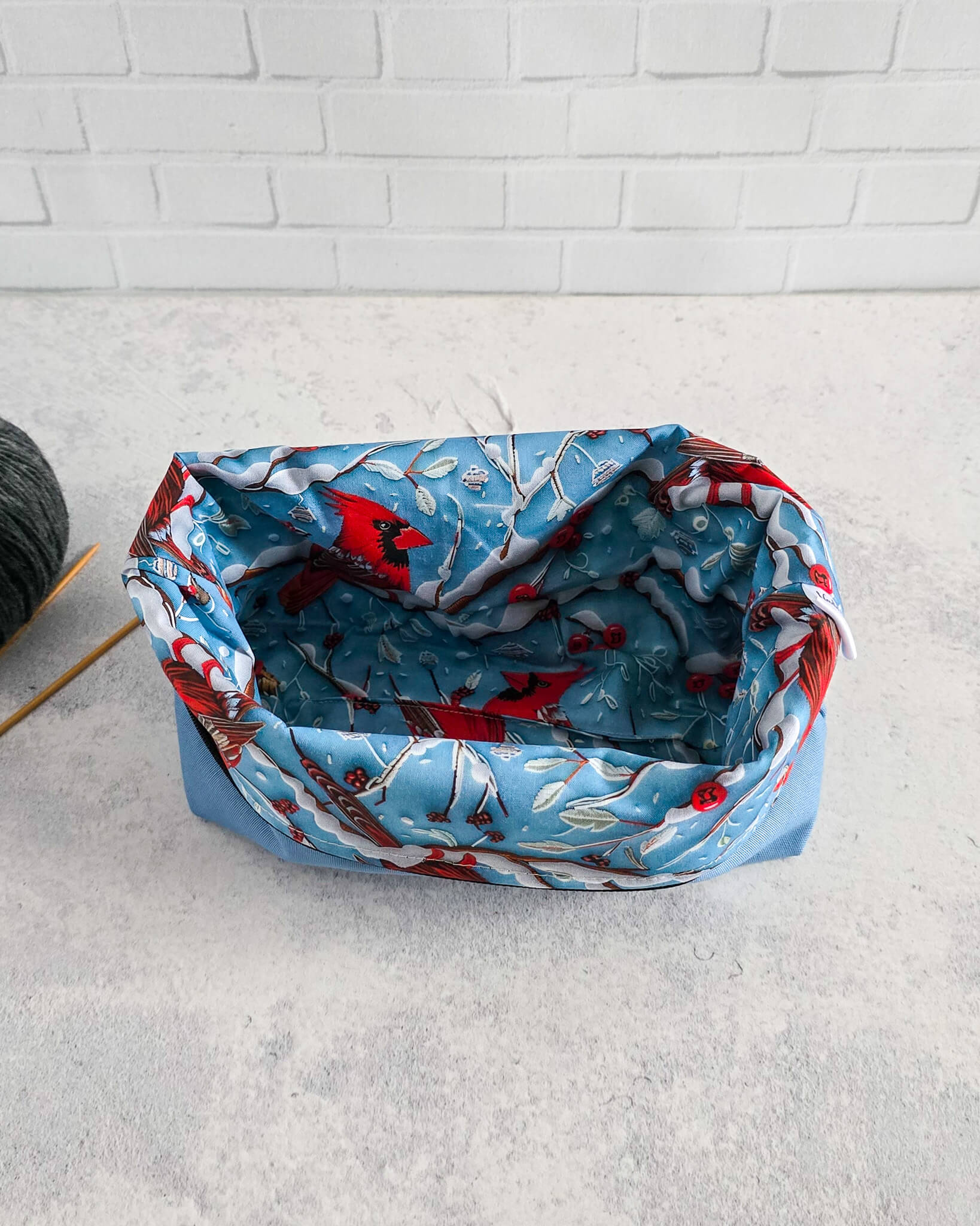 Handgenähte Projekttasche mit Reißverschluss aus Baumwollcanvas - Bayern, Nadelmikado