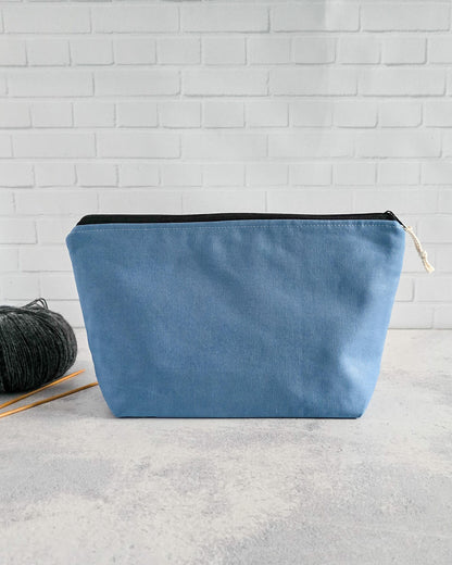 Handgenähte Projekttasche mit Reißverschluss aus Baumwollcanvas - Bayern, Nadelmikado