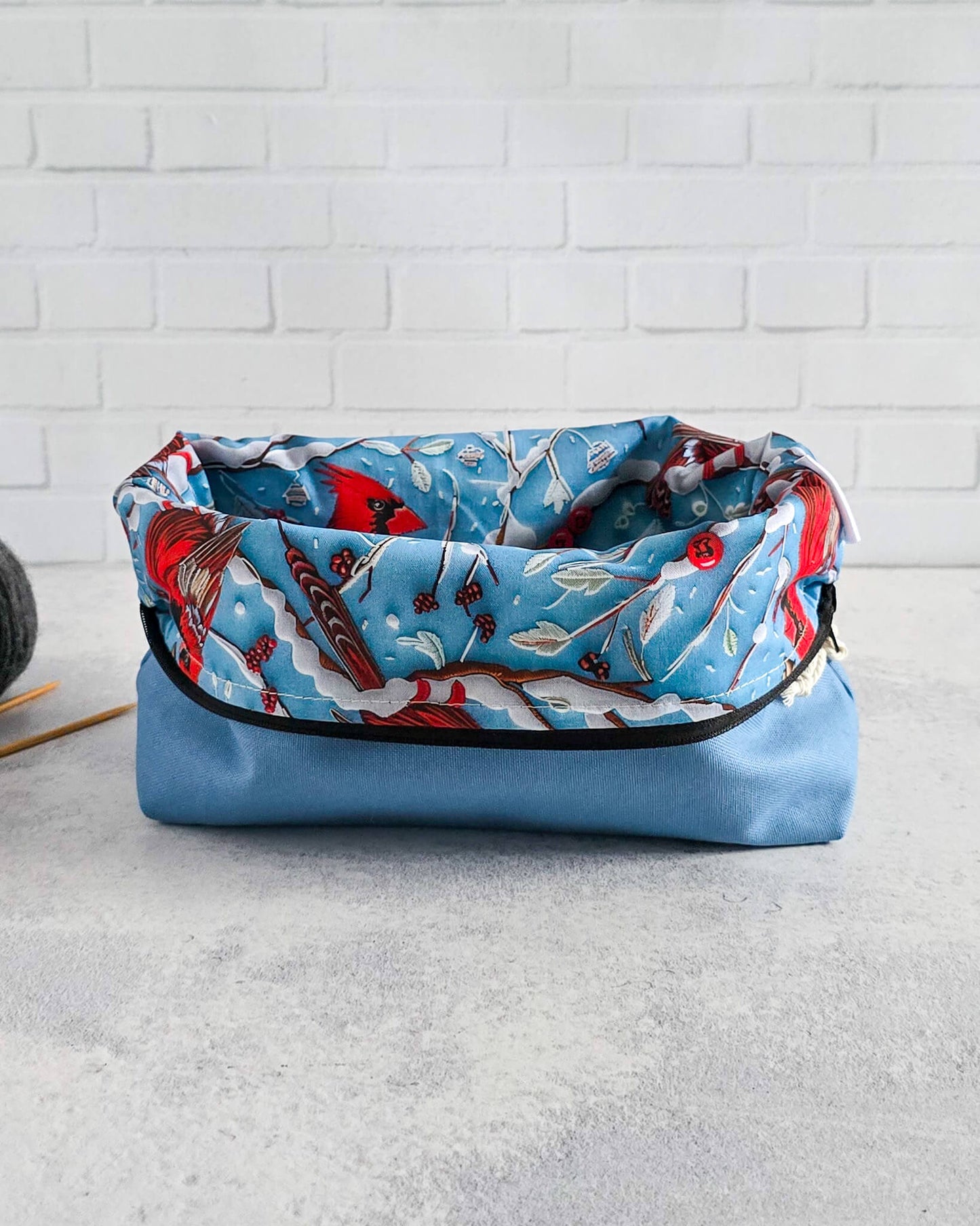 Handgenähte Projekttasche mit Reißverschluss aus Baumwollcanvas - Bayern, Nadelmikado