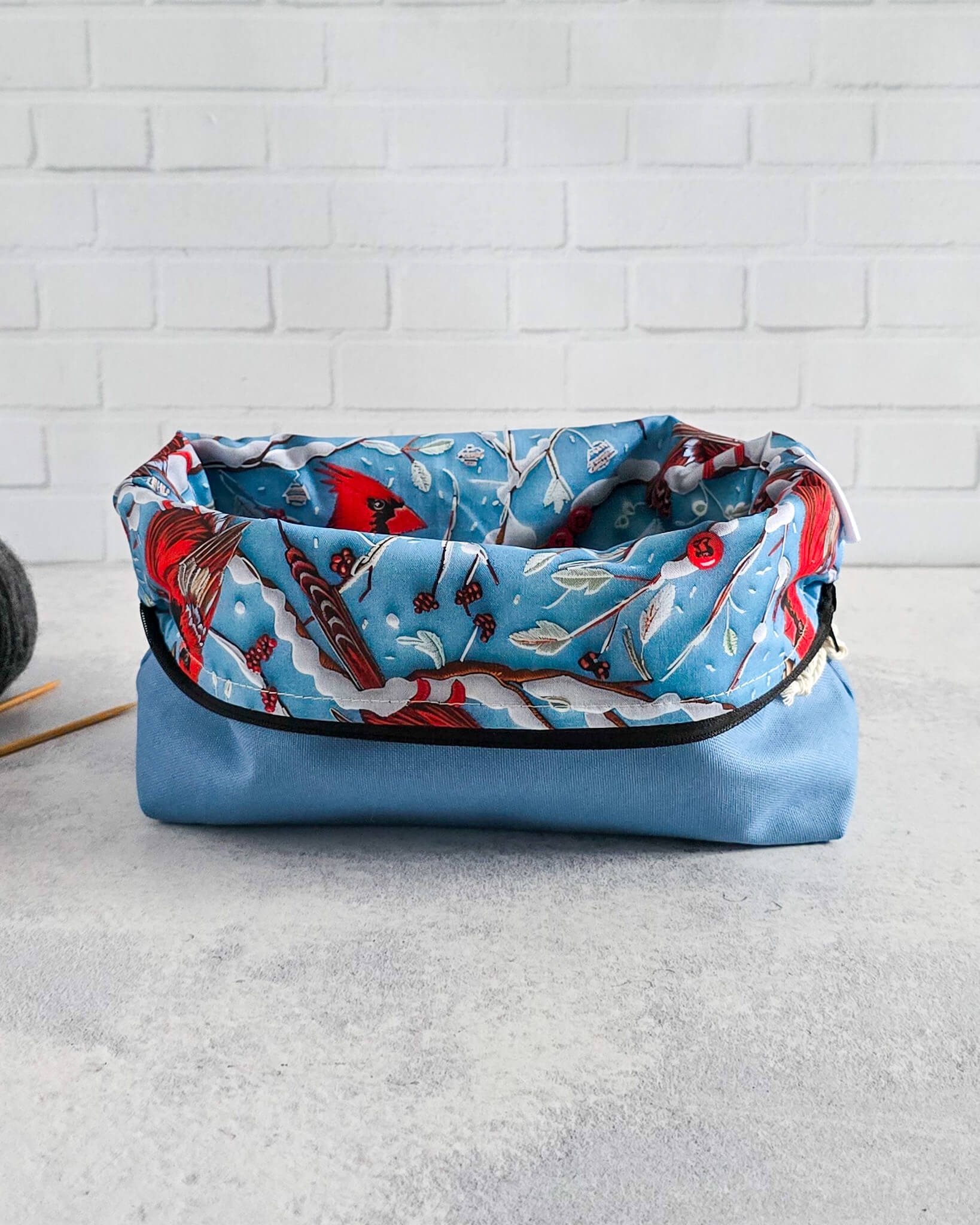 Handgenähte Projekttasche mit Reißverschluss aus Baumwollcanvas - Bayern, Nadelmikado