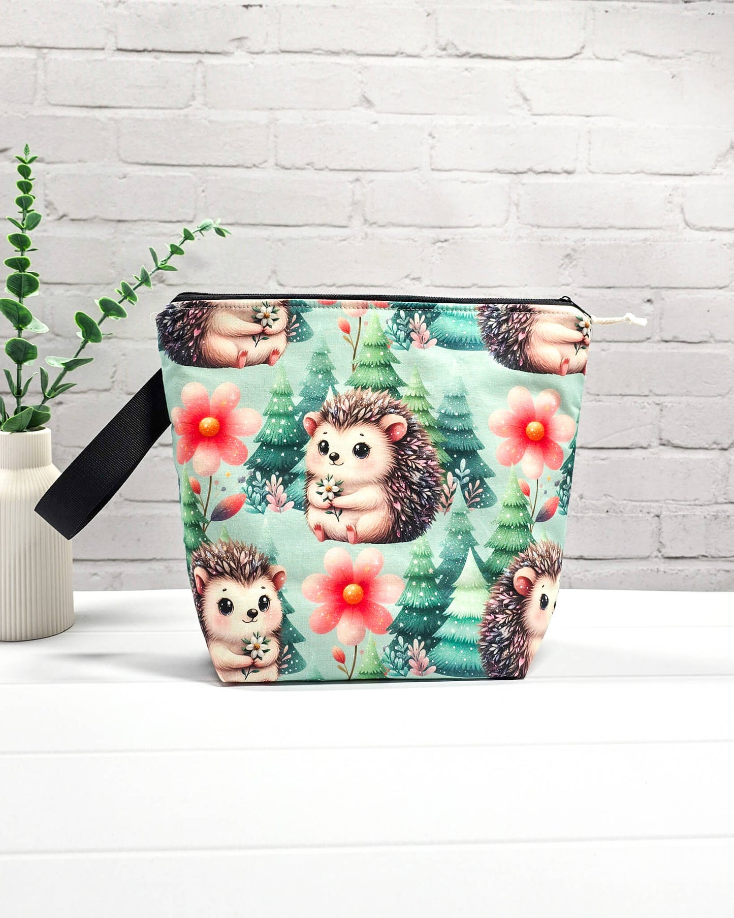 Projekttasche Isvind M Igel Waldmotiv handgenäht Bayern von Nadelmikado