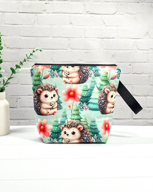 Projekttasche Isvind M Igel Waldmotiv handgenäht Bayern von Nadelmikado