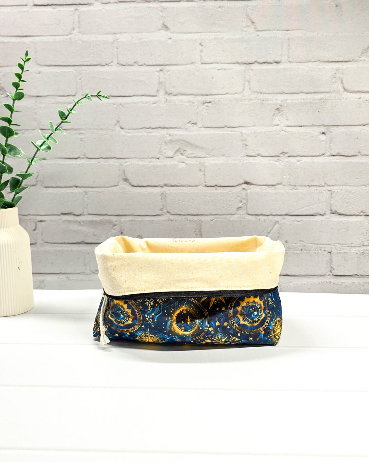 Isvind Projekttasche S mit Reißverschluss Sternenmotiv - handgenäht in Bayern