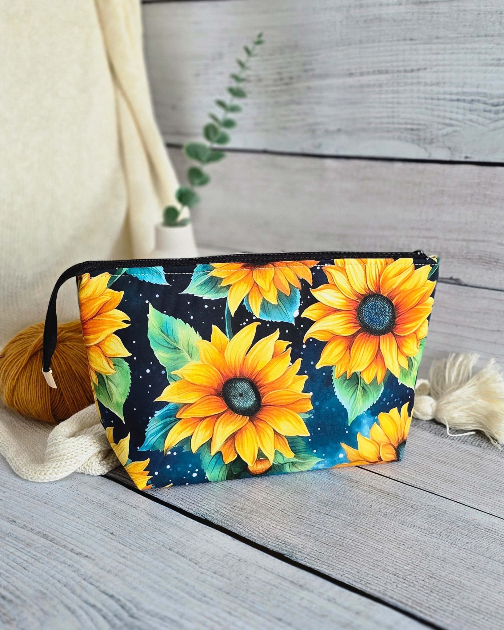 Knit’n Keep „Midnight Sunflowers" - Nadelmikado