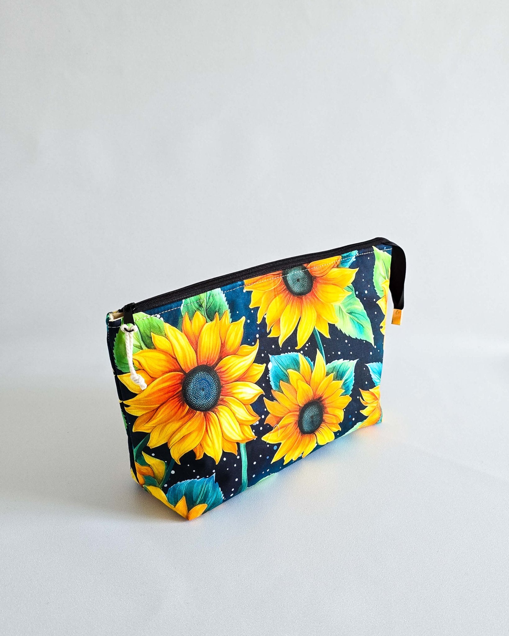 Knit’n Keep „Midnight Sunflowers" - Nadelmikado