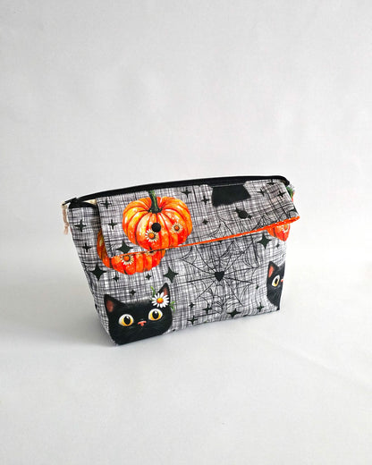 Knit’n Keep Projekttasche „Black Cat Magic“ – Halloween Edition - Nadelmikado