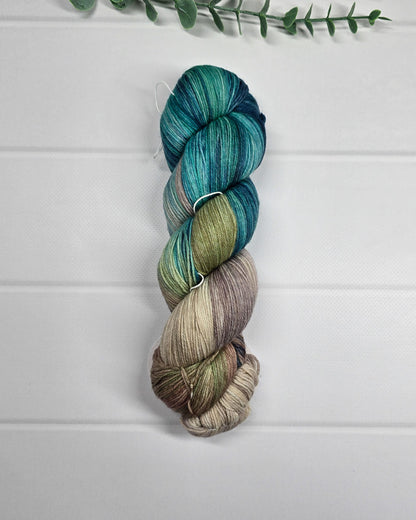 KnitPro Symfonie Terra Sandy Sea Sockenwolle in Petrol, Türkis, Grün und Beige