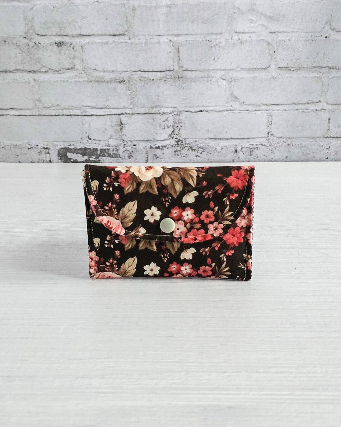 Mini-Pouch Autumn Roses mit floralem Muster - handgenäht in Bayern von Nadelmikado