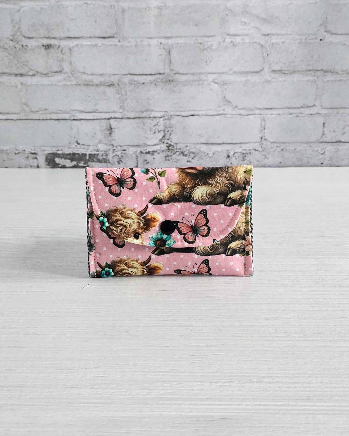 Mini-Pouch Highland Charm mit Highlandrind und Schmetterlingen - handgenäht in Bayern von Nadelmikado