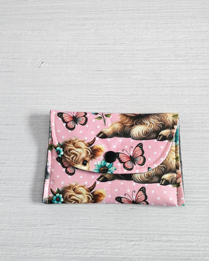 Mini-Pouch Highland Charm mit Highlandrind und Schmetterlingen - handgenäht in Bayern von Nadelmikado