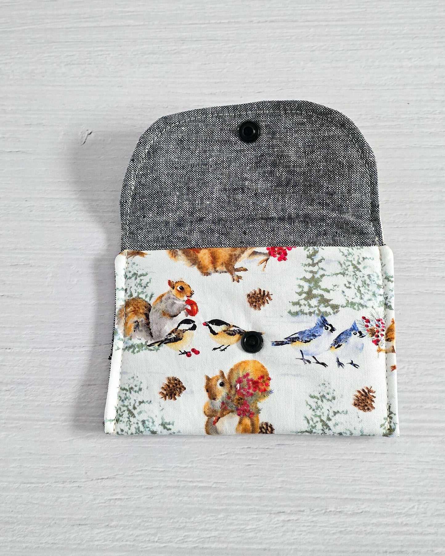 Mini-Pouch Woodland Friends mit Waldtiermotiv - handgenäht in Bayern von Nadelmikado