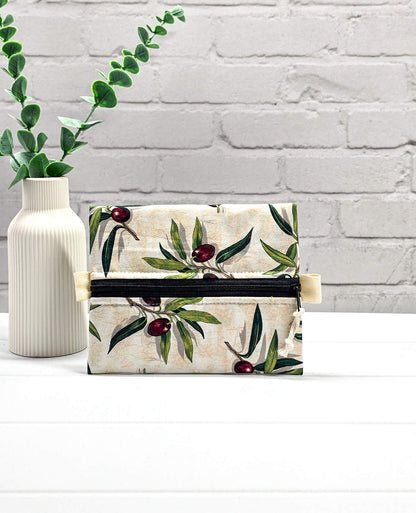 Mini Zip Pouch Olivenzweig Stoff handgenäht in Bayern von Nadelmikado