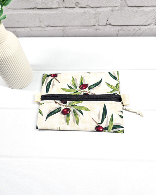 Mini Zip Pouch Olivenzweig Stoff handgenäht in Bayern von Nadelmikado