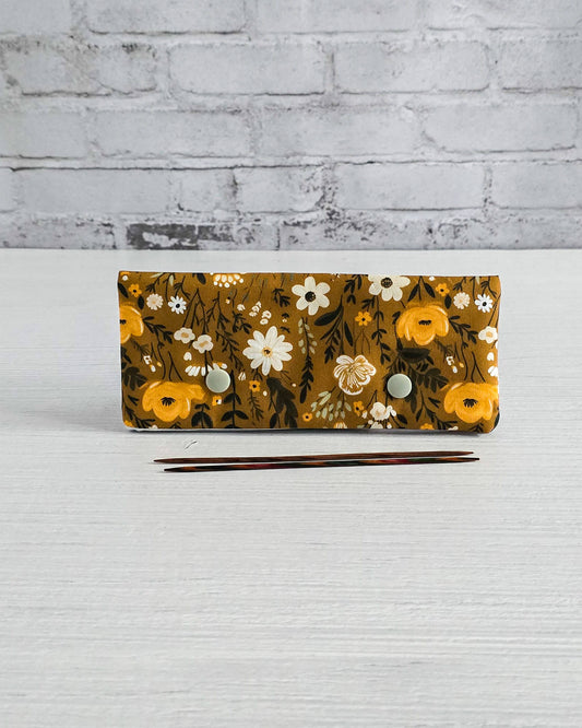 Nadelgarage 15 cm Golden Meadow, handgenäht in Bayern von Nadelmikado