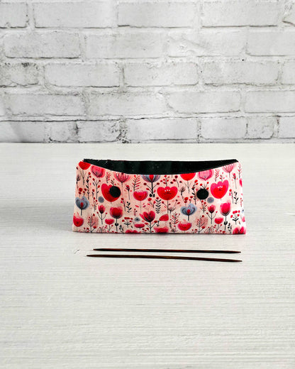 Nadelgarage 15 cm mit floralen Herzmotiven, handgenäht in Bayern von Nadelmikado