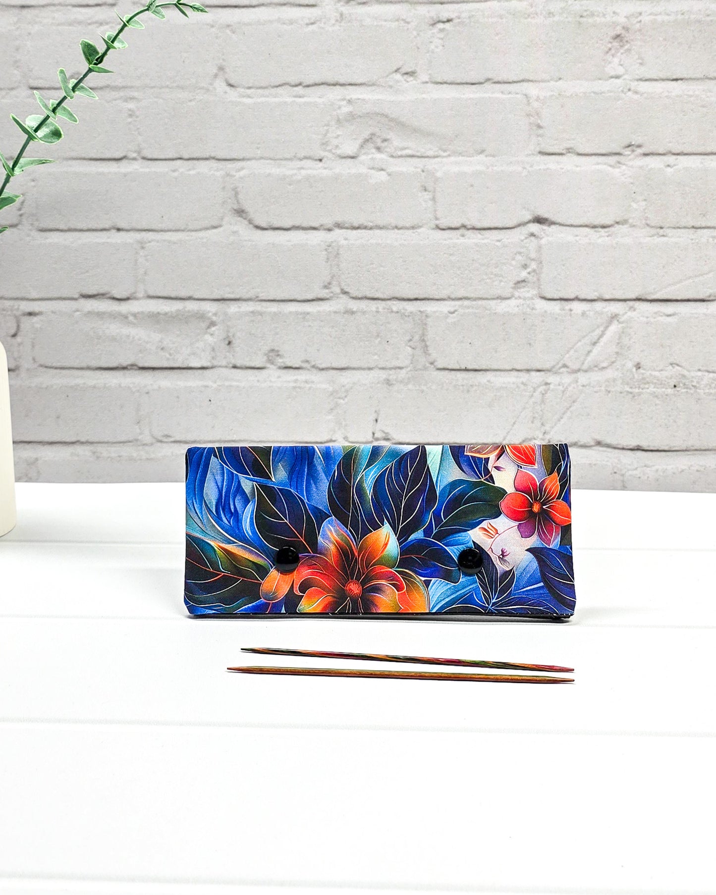 Nadelgarage 15 cm blau orange Blumen Nadelmikado - handgenäht in Bayern