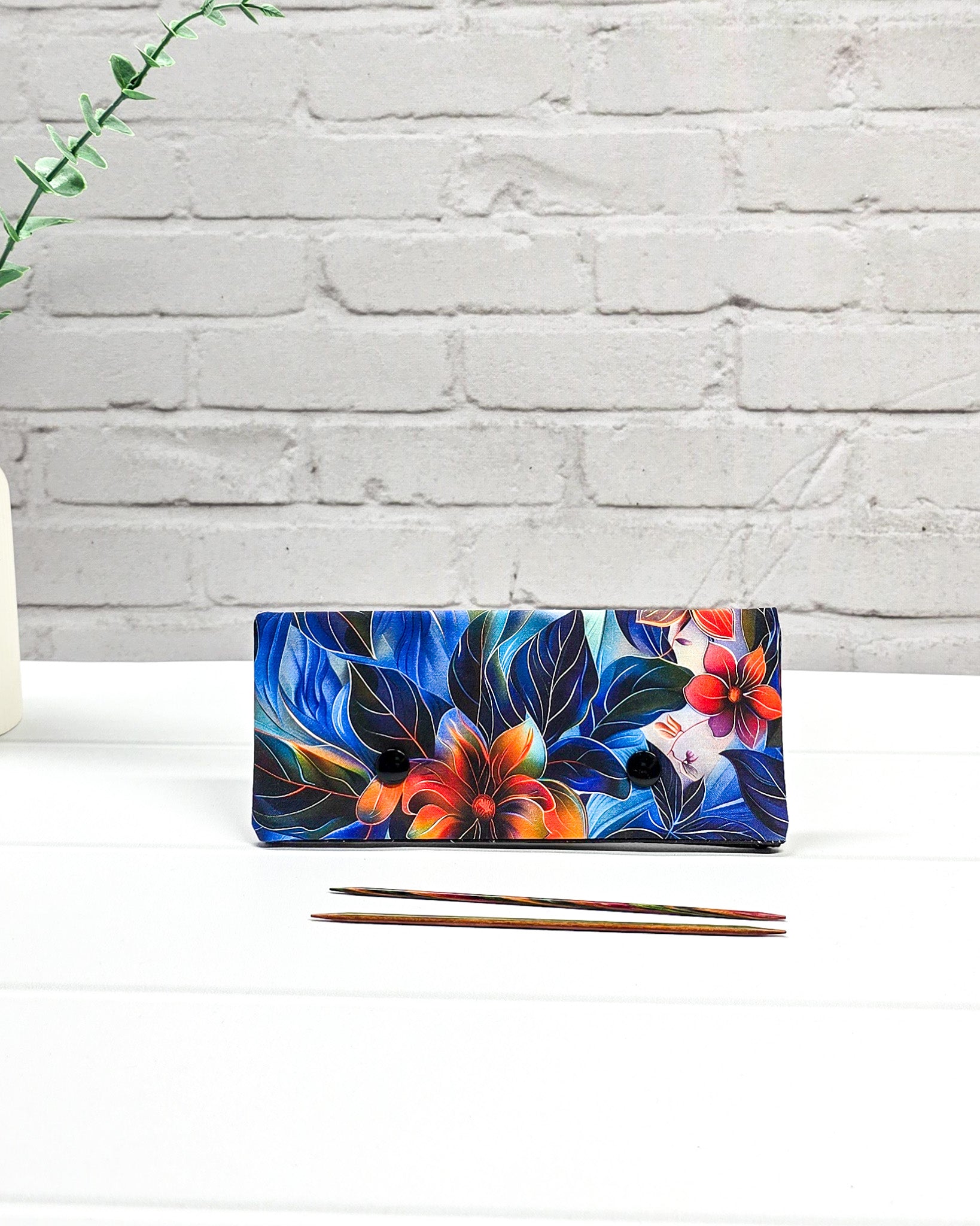 Nadelgarage 15 cm blau orange Blumen Nadelmikado - handgenäht in Bayern