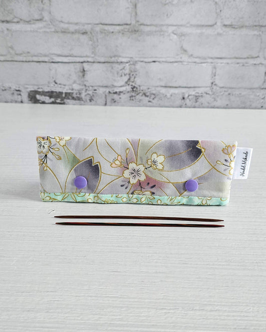 Nadelgarage 15 cm Soft Sakura mit Blütenmuster - handgenäht in Bayern von Nadelmikado