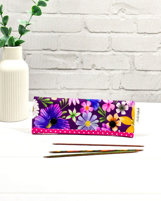 Nadelgarage 15 cm Wild Garden Pop mit buntem Blumenmuster - handgenäht in Bayern von Nadelmikado
