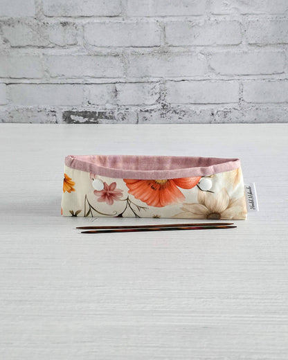 Nadelgarage 15 cm mit floralem Muster, handgenäht in Bayern von Nadelmikado